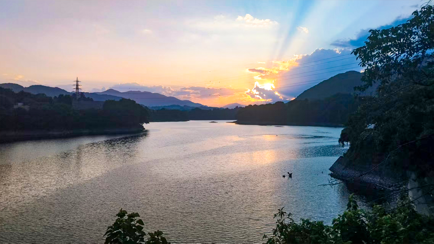 津久井湖の夕景